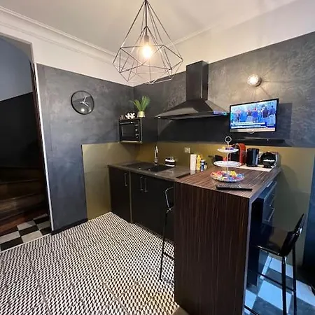 échec Et Mat Chic - Gare&hyper Centre * Angers