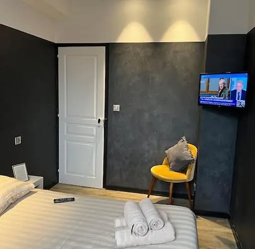 Echec Et Mat Chic - Gare & Hyper Centre *